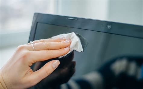 Electronic Wipes: The Ultimate Guide to Keeping Your Devices Clean