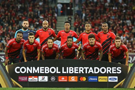 Elenco Athletico PR: Uma Força Implacável no Futebol Brasileiro
