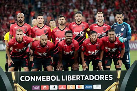 Elenco Athletico Paranaense: Um Time de Guerreiros Tricolores