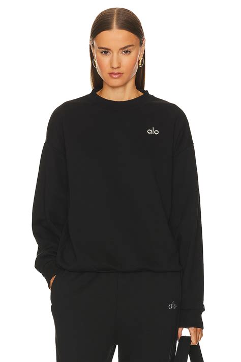 Elevate Your Athleisure Wardrobe with the Luxe Appeal of ALO Crewneck Sweatshirts