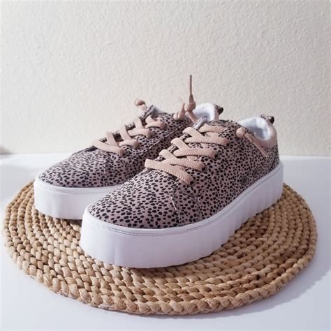 Elevate Your Style: Explore the World of Roxy Platform Sneakers
