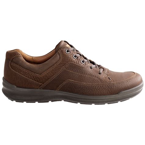 Elevate Your Style and Comfort with ECCO Men's Shoes: A Guide to Footwear Excellence