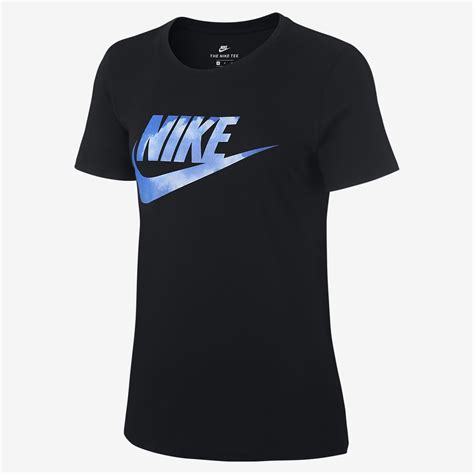 Elevate Your Style and Comfort with Nike Women's Tees