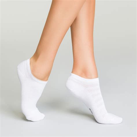 Elevate Your Style with Ankle Socks: A Comprehensive Guide for Women