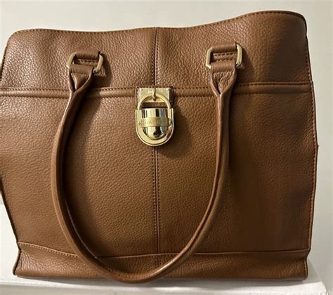 Elevate Your Style with Anne Klein Handbags: A Timeless Guide to Sophistication and Functionality