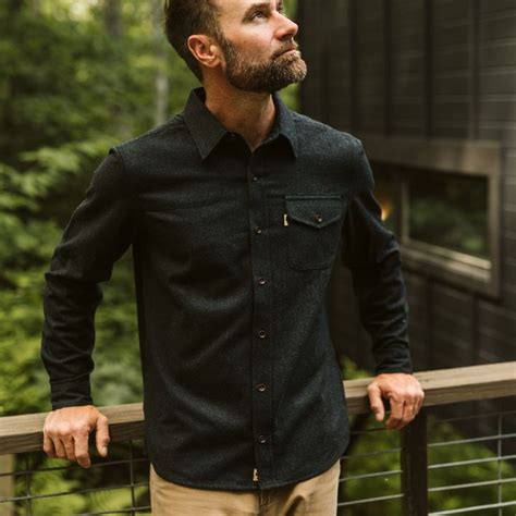 Elevate Your Style with Wool Shirts for Men: A Timeless Classic Reinvented