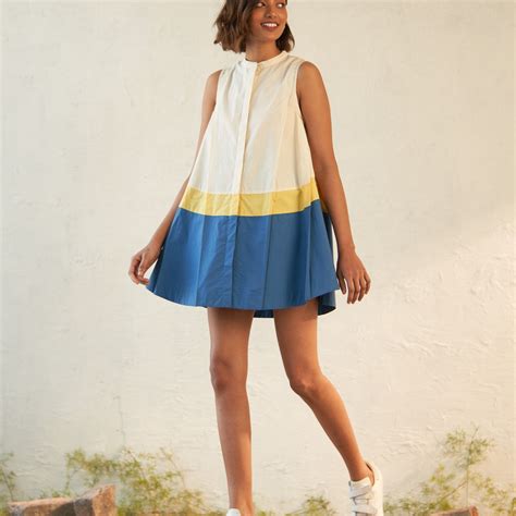 Elevate Your Summer Style with the Enchanting Dresses by Roxy