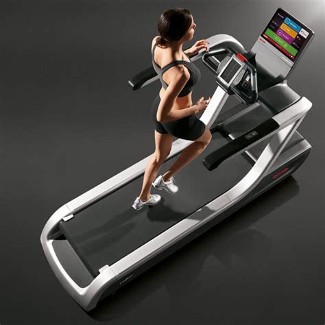 Elliptical vs. Treadmill: A Comprehensive Comparison for Fitness Enthusiasts