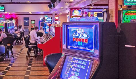 Ellis Island Casino Las Vegas: A Guide to the Nostalgic Hub for Gaming Enthusiasts