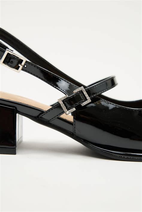 Elvira Shoes: The Epitome of Elegance and Comfort for the Modern Woman