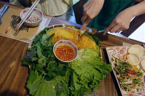 Embark on a Culinary Adventure: Exploring the Delicacies of the Banh Mi Bowl