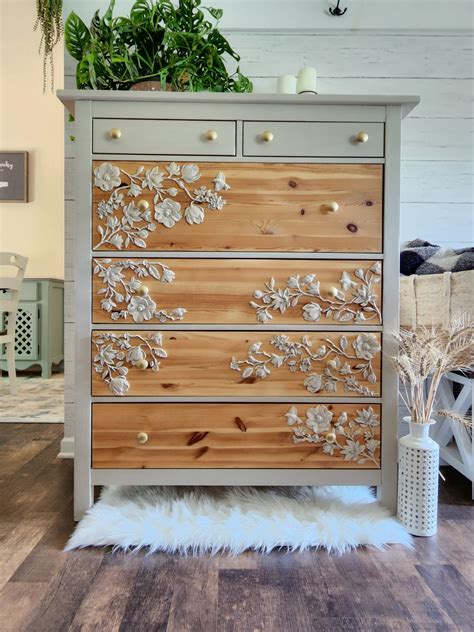 Embellish Your Entryway with an Enchanting Dresser