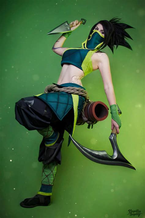 Embody the Agile Assassin: A Guide to Akali Cosplay