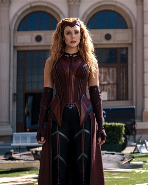 Embody the Enchantress: A Comprehensive Guide to the Scarlet Witch Costume from Wandavision