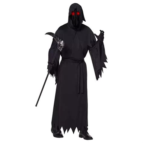 Embody the Shadow: Reaper's Costume Delineated