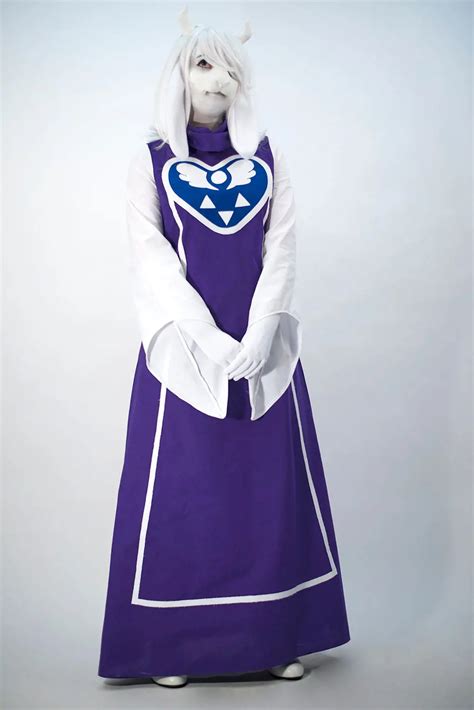 Embodying Compassion and Wisdom: A Guide to Captivating Toriel Cosplay