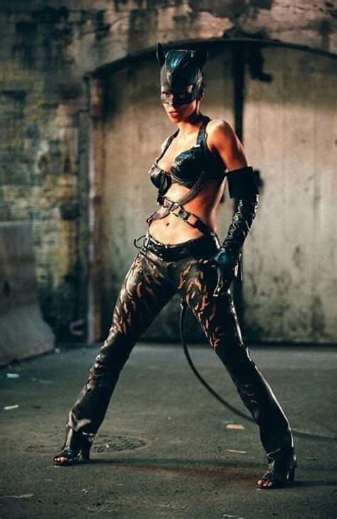 Embodying Feline Finesse: A Comprehensive Guide to the Halle Berry Catwoman Costume