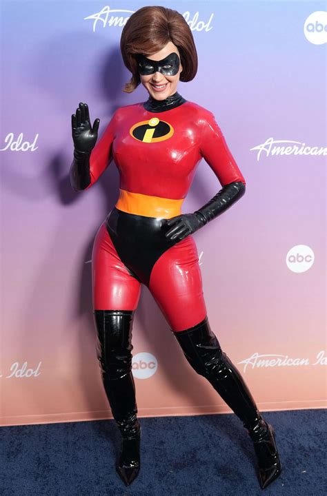 Embrace Extraordinary Flexibility with the Iconic Elastigirl Costume