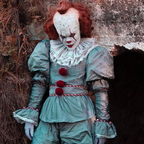 Embrace the Creepy Chic: The Ultimate Guide to Pennywise Clown Costumes