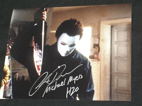 Embrace the Dark Side: Michael Myers' Signature Look