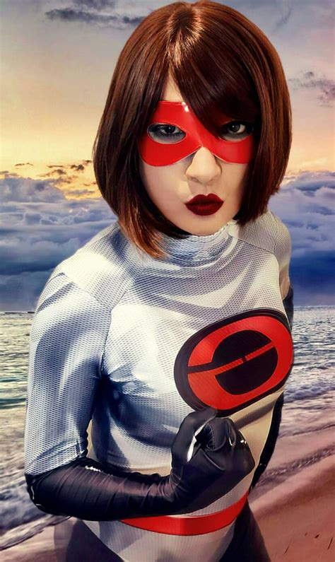 Embrace the Elasticity: A Comprehensive Guide to Elastigirl Cosplay