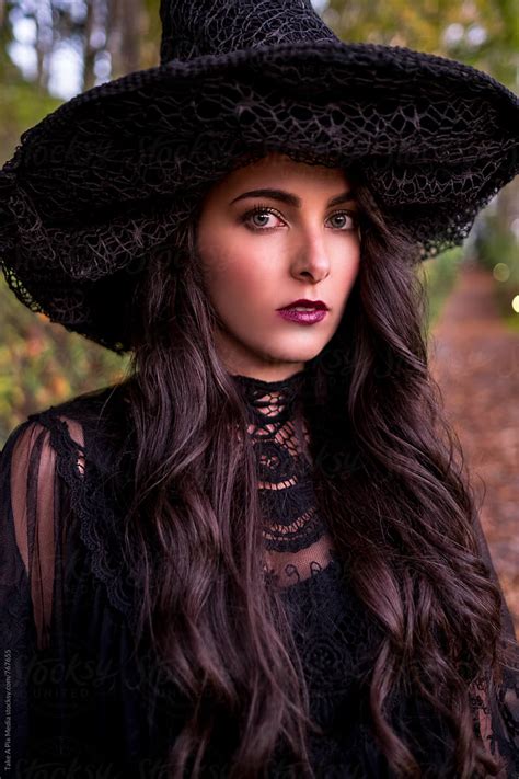 Embrace the Enchanting Allure: A Comprehensive Guide to Stunning Woman Halloween Costumes