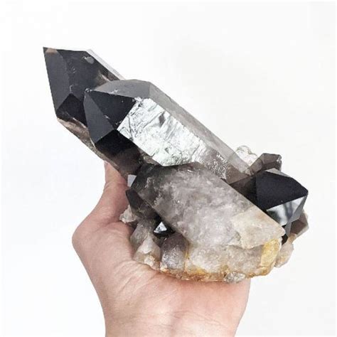 Embrace the Power of Smokey Quartz: A Comprehensive Guide to Its Benefits and Applications