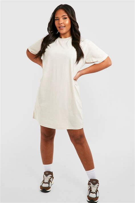 Embracing Comfort and Style with Oversized Plus Size T Shirt Dresses