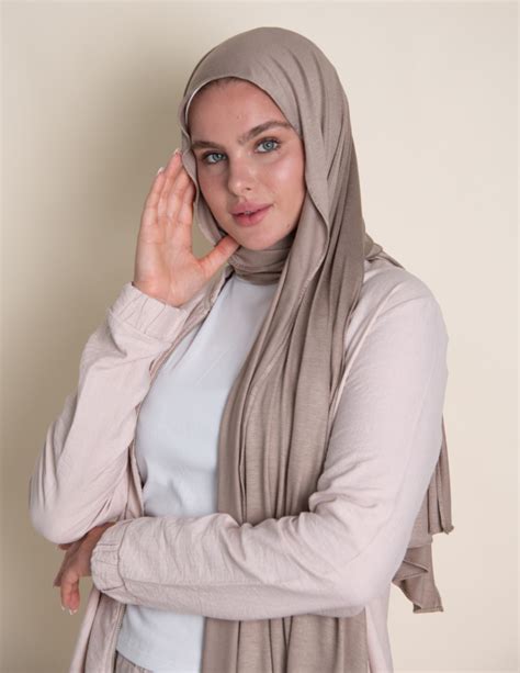 Embracing Modesty and Spirituality: A Guide to Hijabs