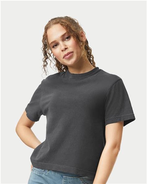 Embracing the Ageless Style of Heavyweight Boxy T-Shirts