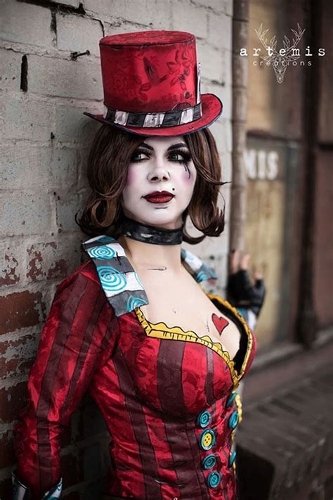 Embracing the Allure: A Comprehensive Guide to the Enchanting World of Moxxi Cosplay