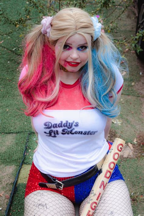 Embracing the Eccentricity: A Comprehensive Guide to Cosplaying as Harley Quinn