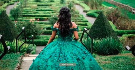 Embracing the Emerald Hue: A Comprehensive Guide to the Women's Green Dress