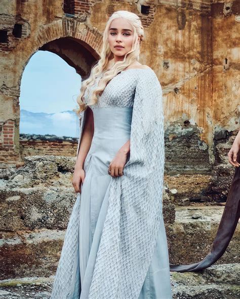 Embracing the Essence of Daenerys Stormborn: A Comprehensive Guide to Costuming the Dragon Queen