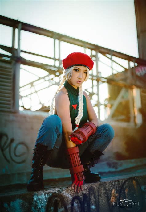 Embracing the Fierce and Feminine: A Guide to Captivating Cammy Street Fighter Cosplay