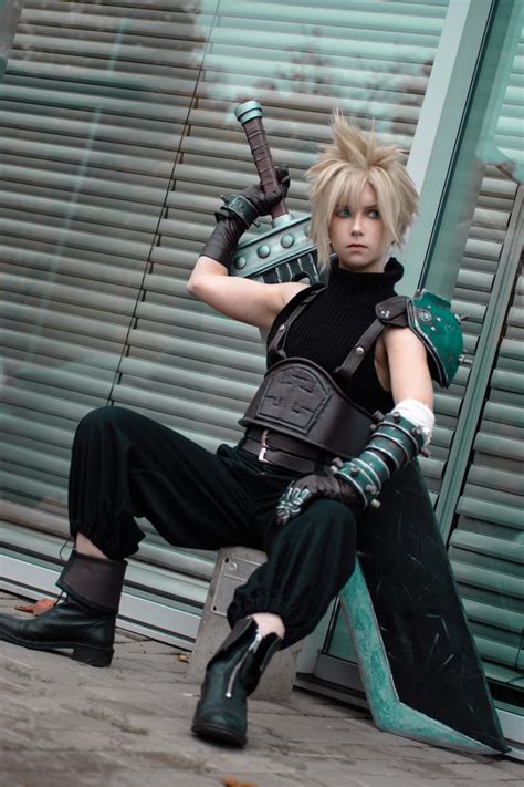 Embracing the Legacy: An Expansive Guide to Cloud Strife Cosplay