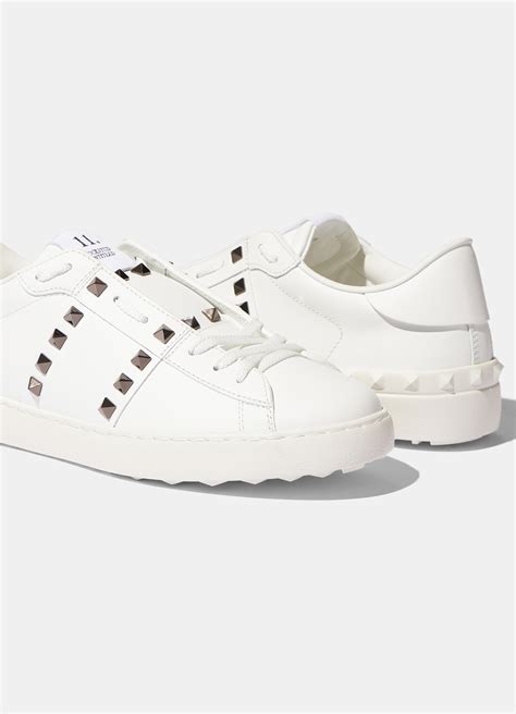 Embracing the Timeless Allure of White Valentino Shoes: A Comprehensive Guide