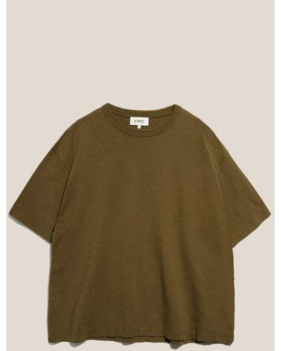 Embracing the Versatility of Olive Green T-Shirts