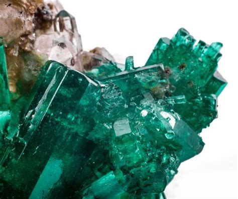 Emerald Crystals: A Geological Masterpiece