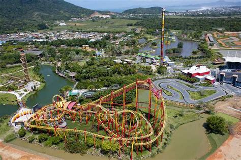 Encontre o hotel perfeito em Penha, SC, próximo ao Beto Carrero World