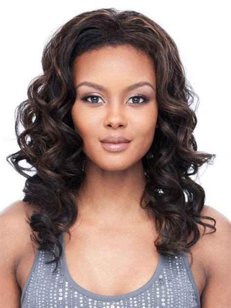 Enhance Your Locks with the Allure of Wavy Synthetic Wigs