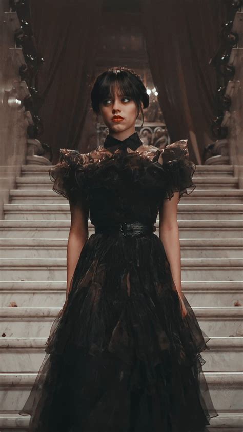 Enid's Style: A Guide to the Eccentric and Enchanting Outfits of Wednesday's Gothic Fashionista