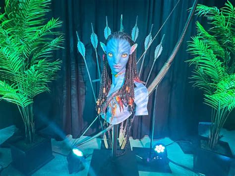 Enter the Avatar Universe: An Immersive Halloween Experience with Avatar Costumes