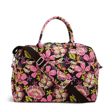 Escape in Style: A Comprehensive Guide to the Vera Bradley Weekend Bag