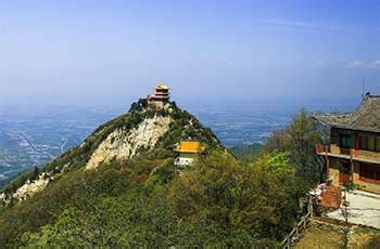 Escape into the Enchanting Embrace of the Zhongnan Mountains: A Journey of Discovery and Tranquility