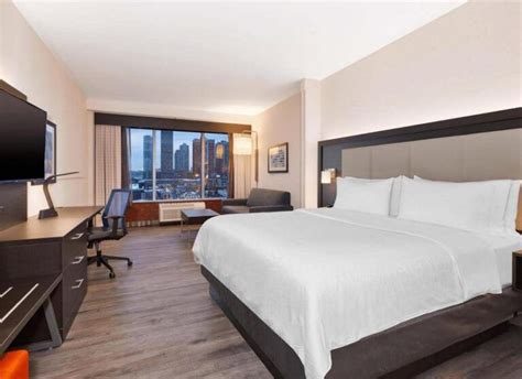 Escape to a luxurious retreat in the heart of Jersey City at the Holland Hotel.