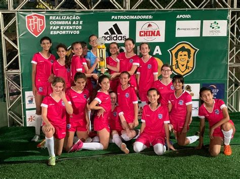 Escolinha de Futebol Feminino: Oportunidade e Empoderamento para Meninas