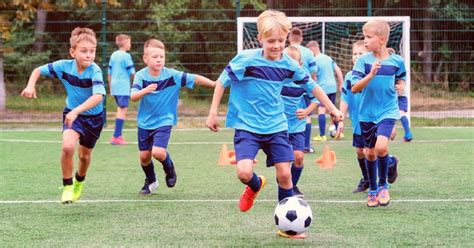 Escolinha de Futebol Infantil: Guia Completo para o Desenvolvimento de Jovens Atletas