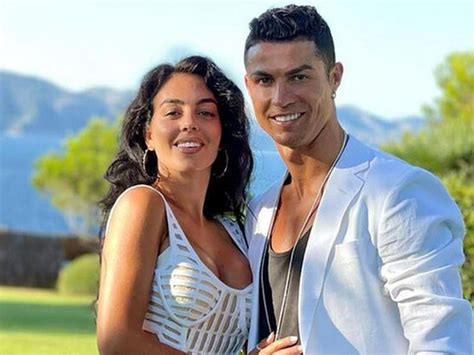 Esposa de Cristiano Ronaldo: Georgina Rodríguez, uma História de Amor e Superação