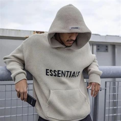 Essential Crew Sweatshirt: Your Versatile Wardrobe Staple